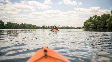 MICRO-AVENTURE AMOUR LOIRE ET BEAUTE - CRAVATE & SANDALETTES