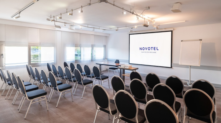 NOVOTEL 2