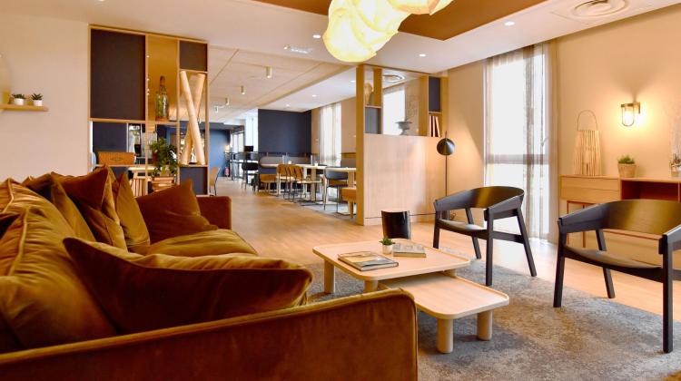 hotel-restaurant-ibis-nantes-reze-aeroport-seminaire-reunion -co-working