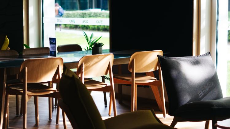 LE CAFE DE LA CITE