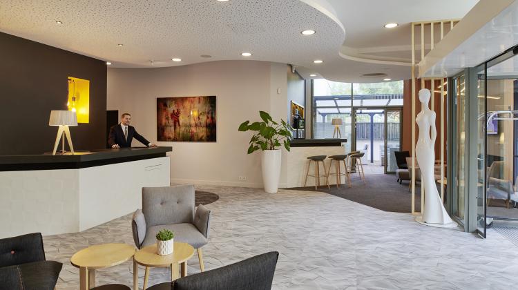 SEVEN URBAN SUITES**** NANTES CENTRE