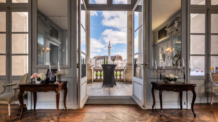 LES SALONS DE LA PLUME