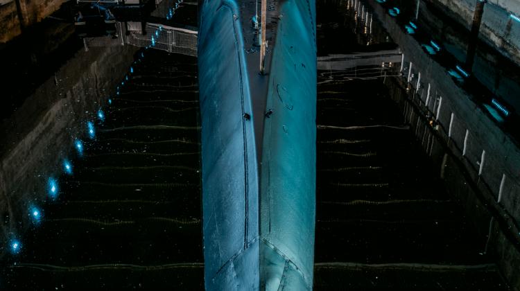 L'ÉTONNANTE VIE DES SOUS-MARINIERS - SAINT-NAZAIRE RENVERSANTE